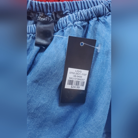 Crop Top - Picture 2 of 3